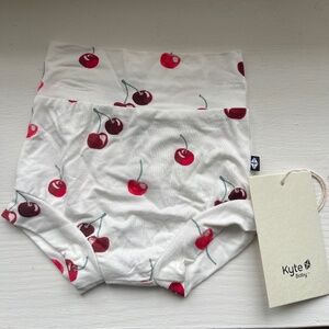Kyte Baby Bamboo Bummies- Cherry